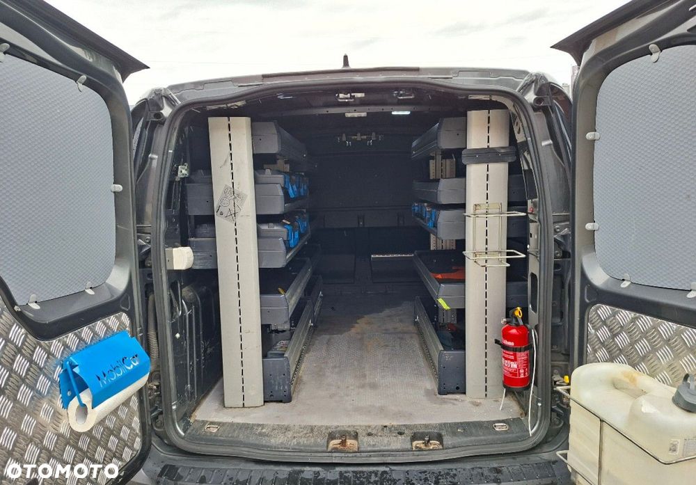 Volkswagen Caddy - 12