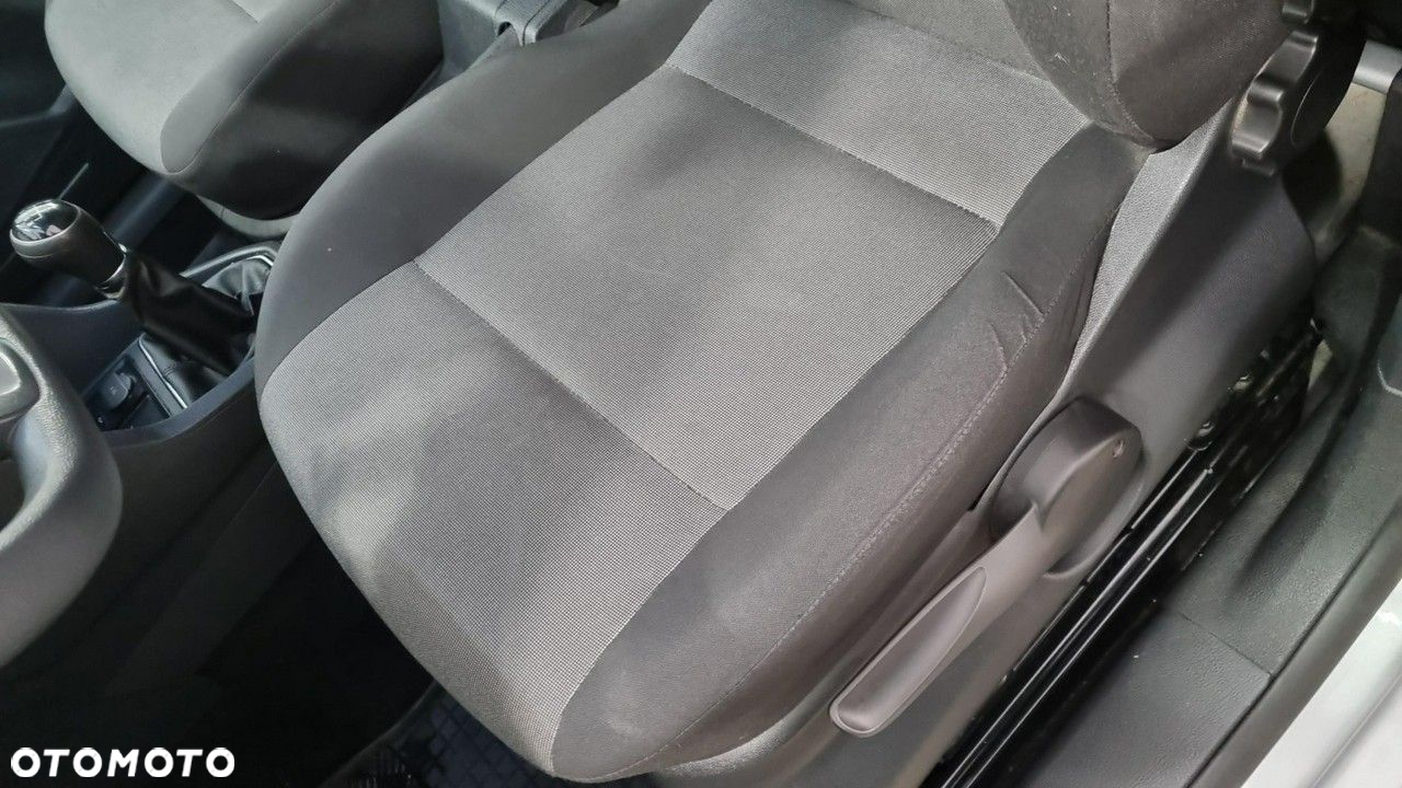 Volkswagen Caddy - 12