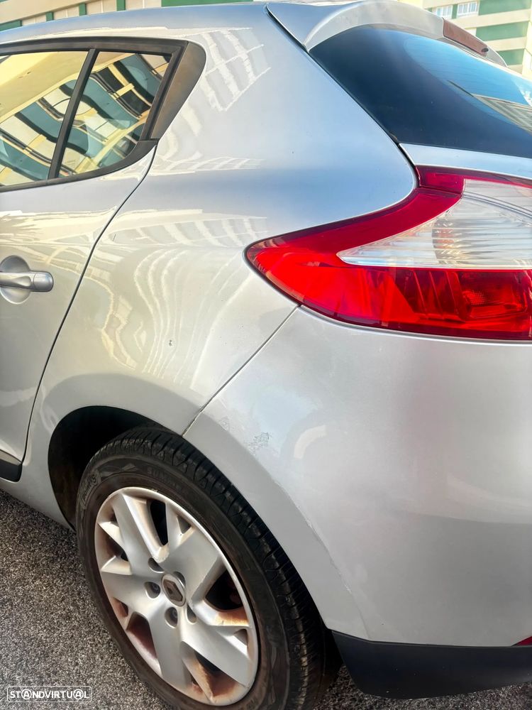 Renault Mégane dCi 90 FAP Expression - 12