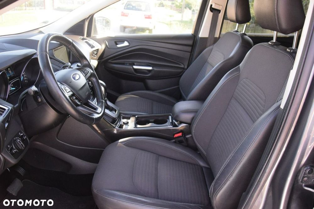 Ford Kuga 2.0 TDCi 4x4 Titanium - 28