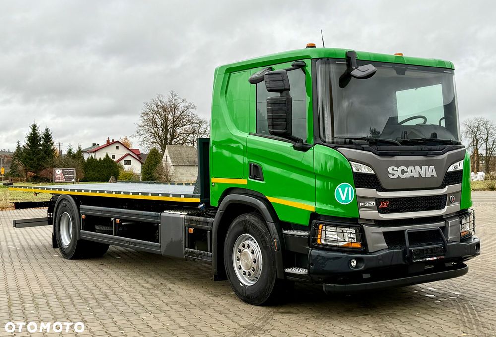 Scania P320 / PLATFORMA / NOWY / 5 TYŚ KM / SYPIALKA / 2023 ROK / CAŁA NA PODUSZKACH / 7.7 M DŁUGOŚCI / LAWETA / DO PRZEWOZU MASZYN ROLNICZYCH ITP - 2