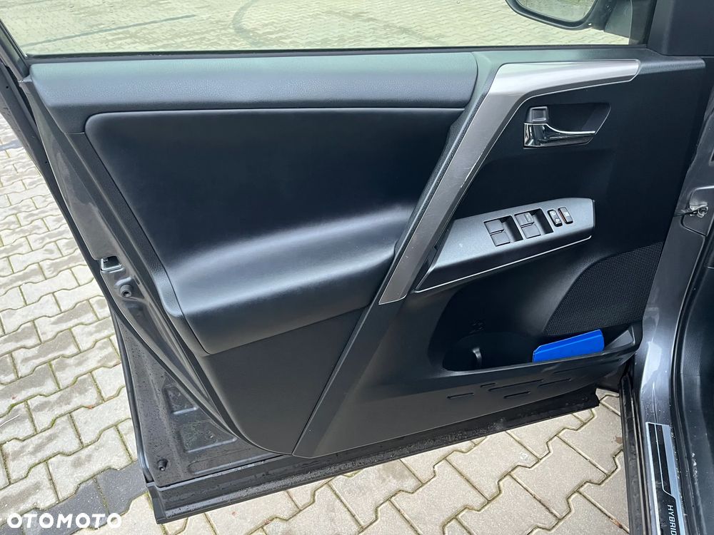 Toyota RAV4 - 25