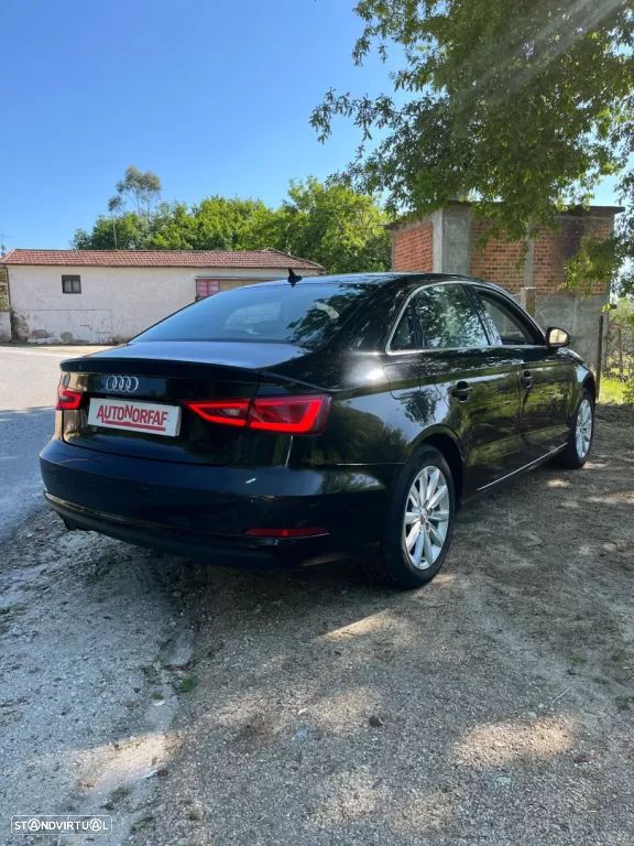 Audi A3 Limousine 1.6 TDI Advance - 4