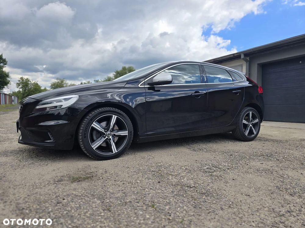 Volvo V40 - 16