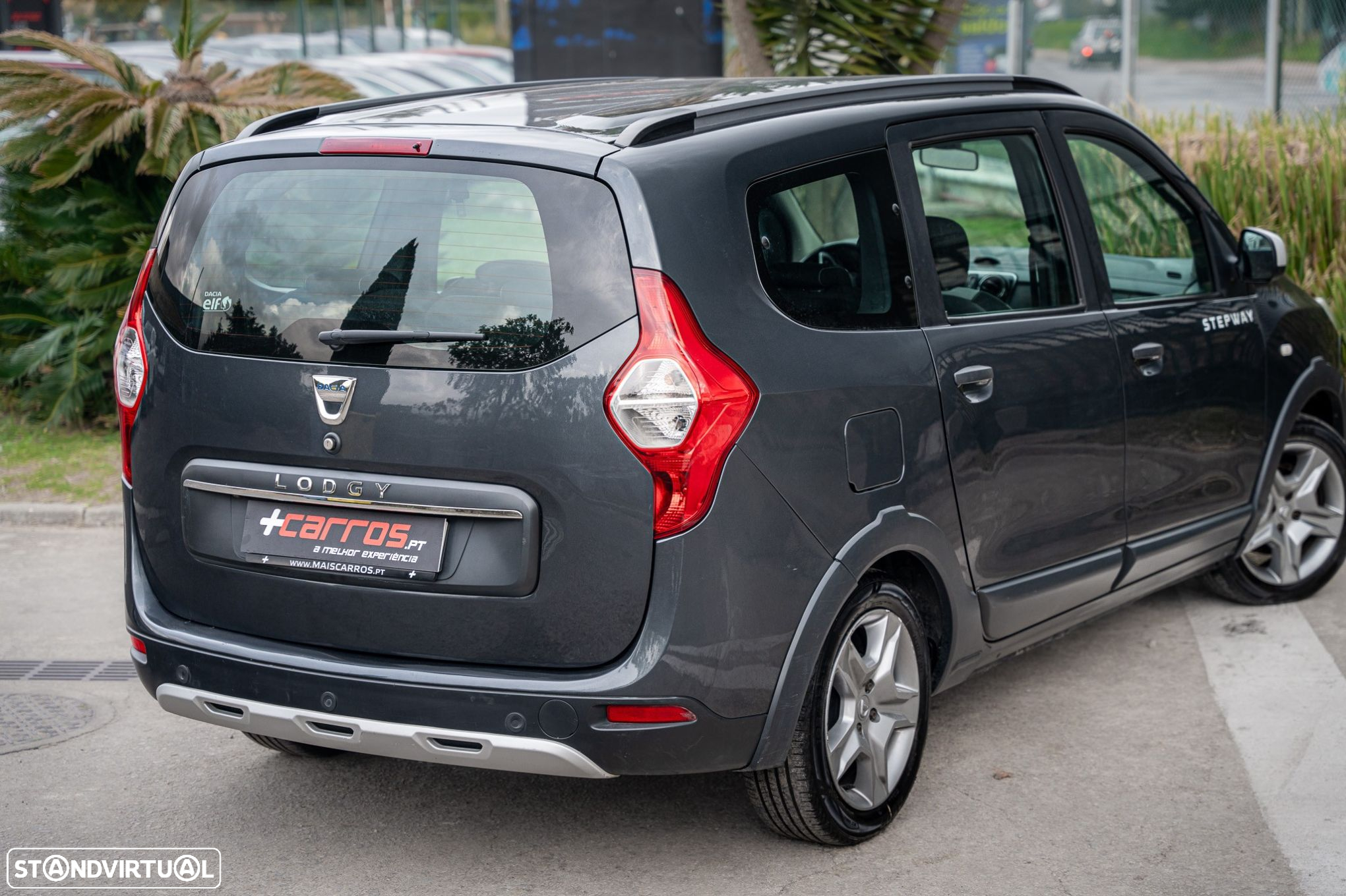 Dacia Lodgy 1.5 Blue dCi Stepway 7L - 6
