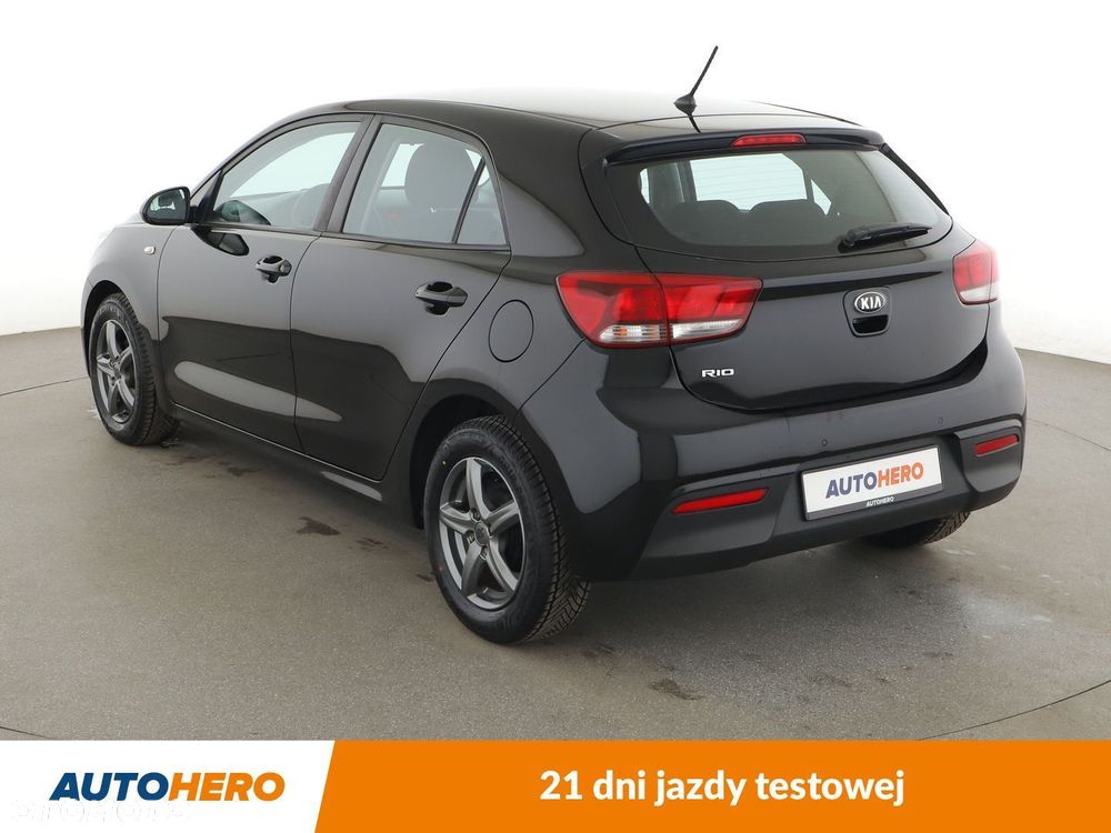 Kia Rio - 4