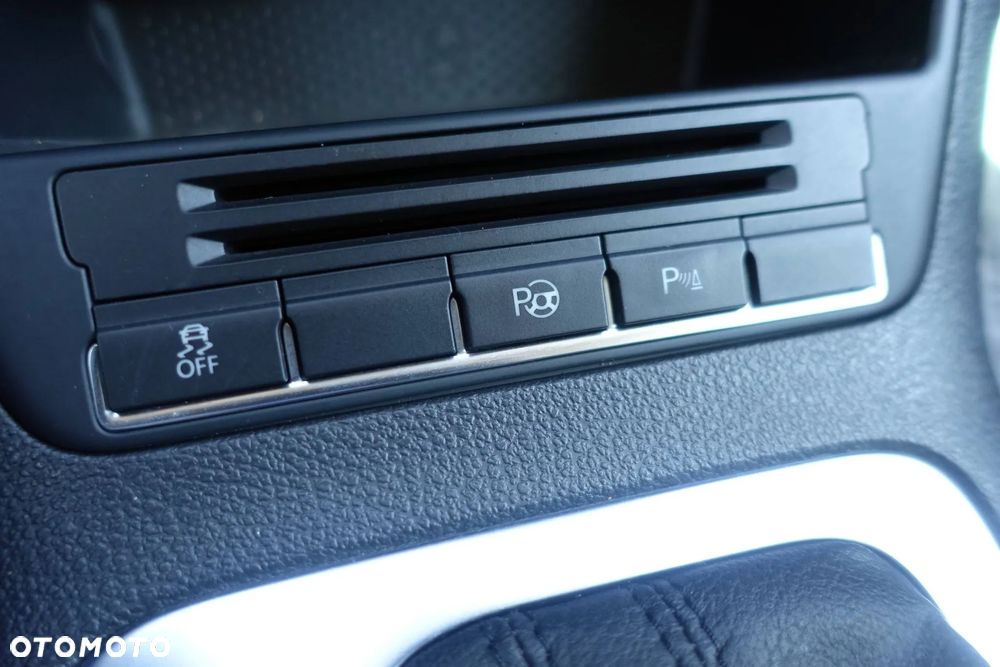 Volkswagen Tiguan 2.0 TDI DPF 4Motion BlueMotion Technology DSG Cup Sport & Style - 23