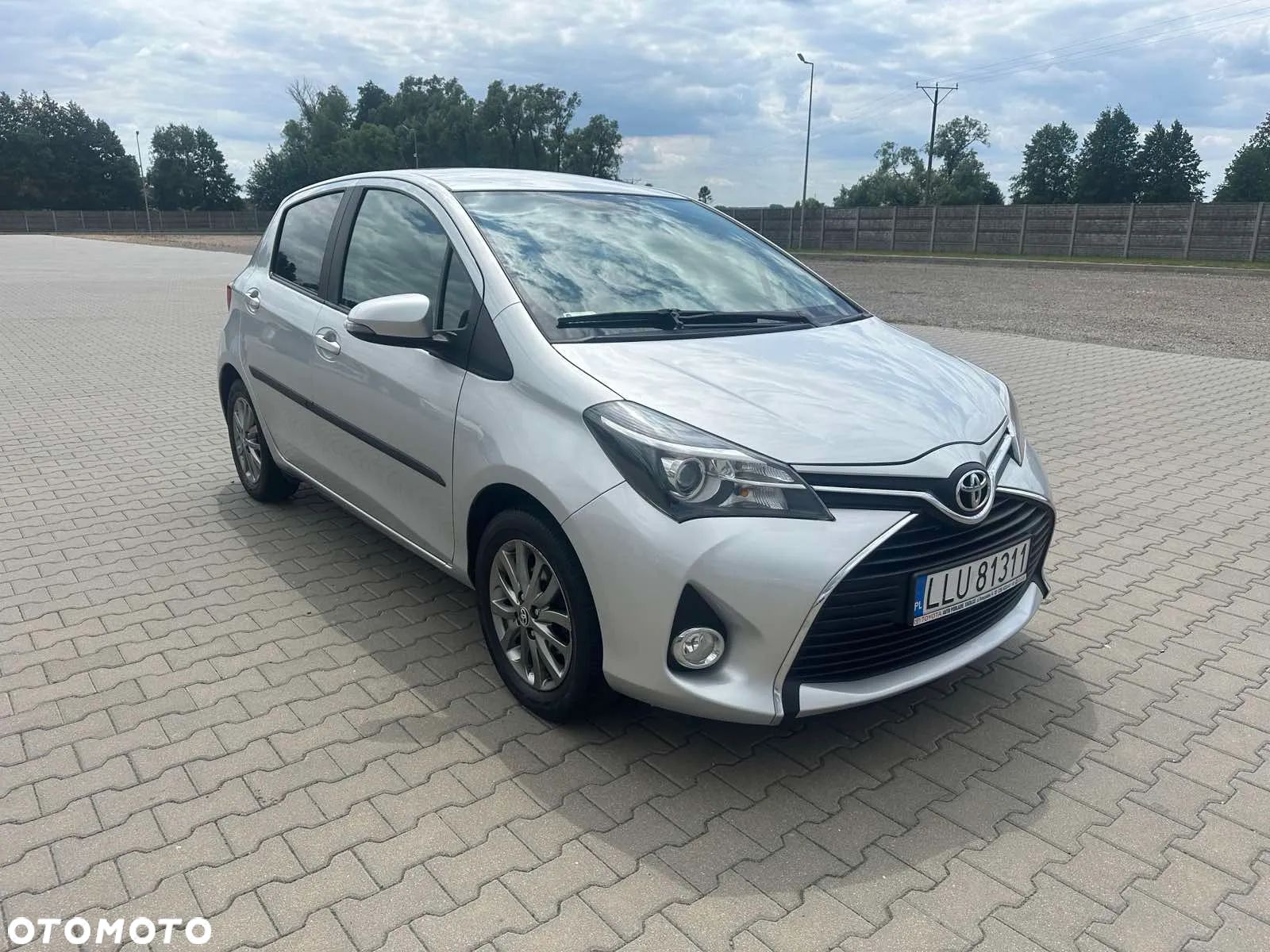 Toyota Yaris 1.33 Premium - 1