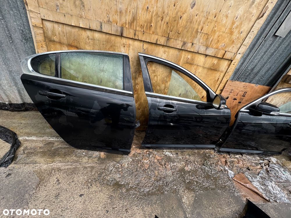 Jaguar xf PEL leg ha Czarny czarne   Do Czarnego Drzwi prawe lewe przednie tylne tył szyba -350sztuka   Klapa bagażnika klapa tylnia tył 400zl   Błotnik prawy lewe 350 sztuka   Lampa prawa lewa  -300zl   Komplet chłodnic wentylator -450     Wszystkie części Jaguar xf szybka wysyłka - 3