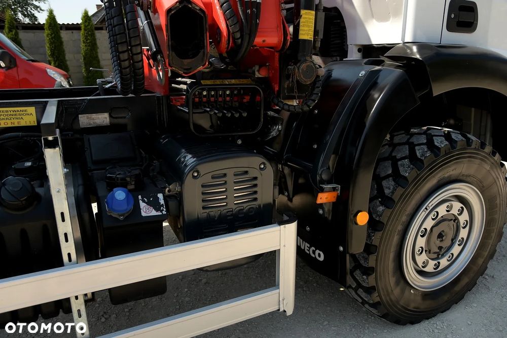 Iveco EUROCARGO 4x4 110E22 *WYWROT 3-STRONNY + HDS FASSI F80 * - 33