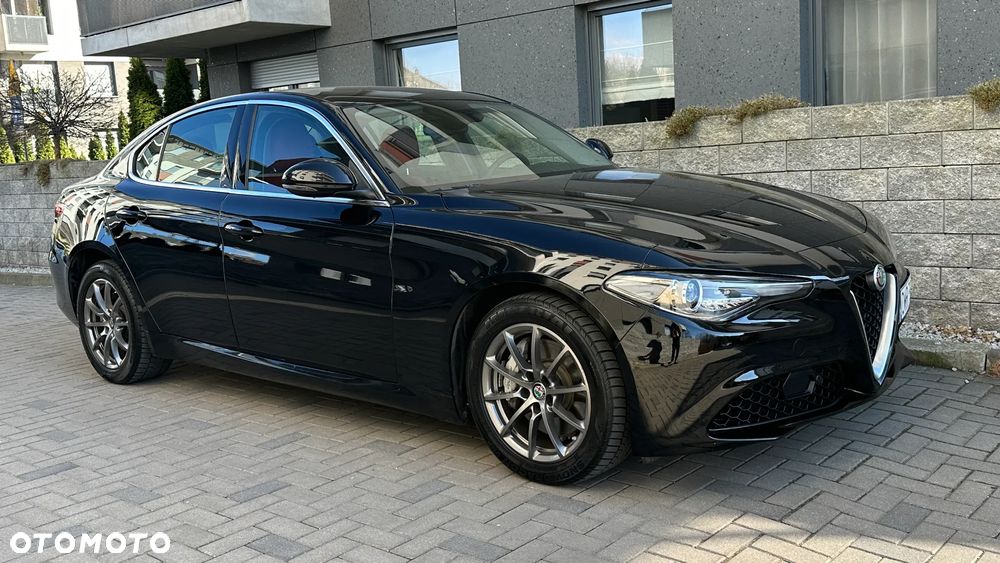 Alfa Romeo Giulia 2.0 Turbo 16V AT8-Q4 Veloce Ti - 13