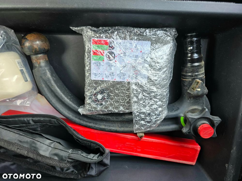 Peugeot 3008 1.6 PureTech Hybrid PHEV GT Pack S&S EAT8 - 11