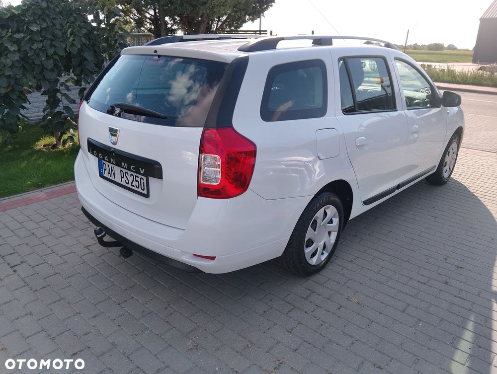 Dacia Logan 1.2 16V 75 Ambiance - 9