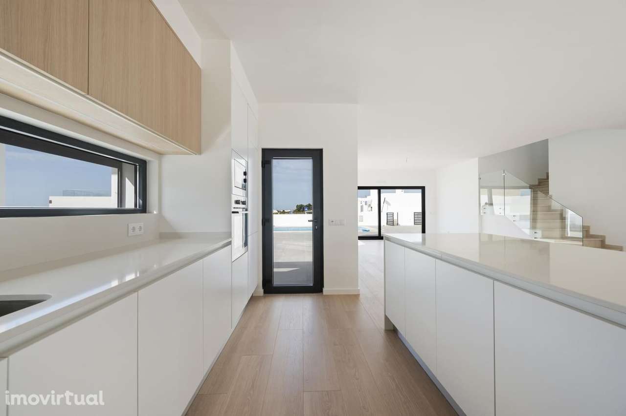 Moradia Isolada T3 com piscina, Porto Covo, Sines - Grande imagem: 5/40