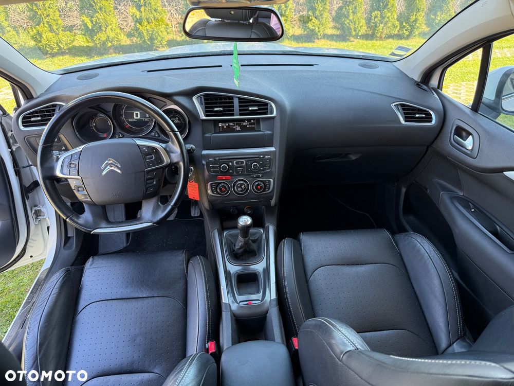Citroën C4 VTi 120 Exclusive - 22