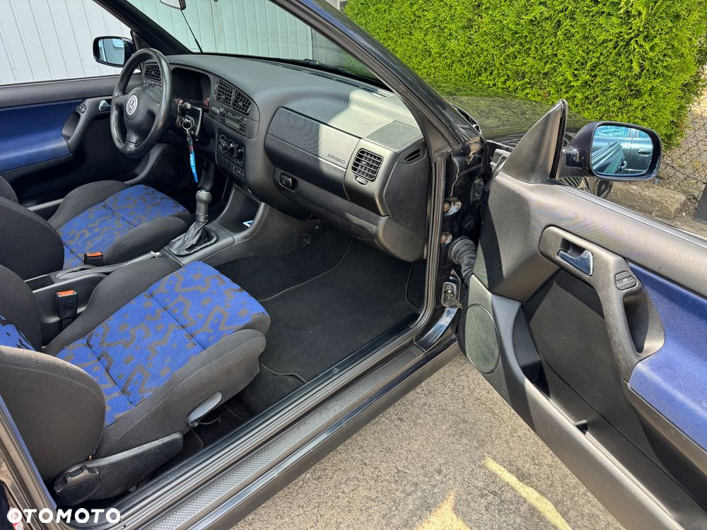 Volkswagen Golf 1.8 CL - 10