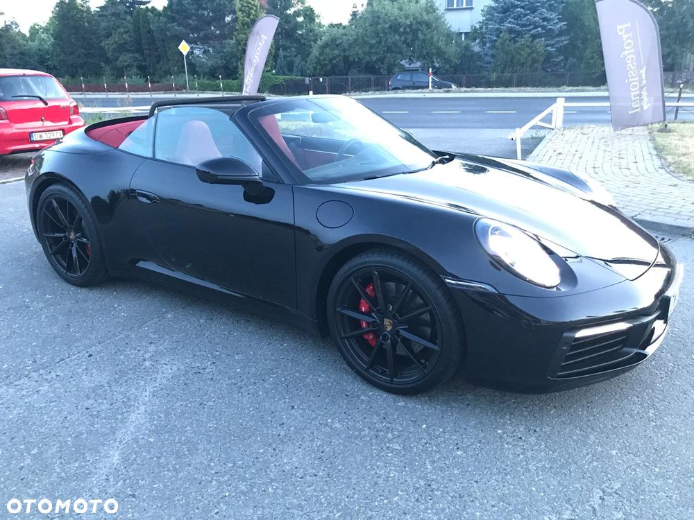 Porsche 911 Carrera 4S - 12