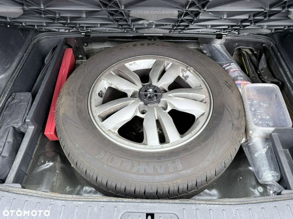 Hyundai Tucson 2.0 Comfort 2WD - 25