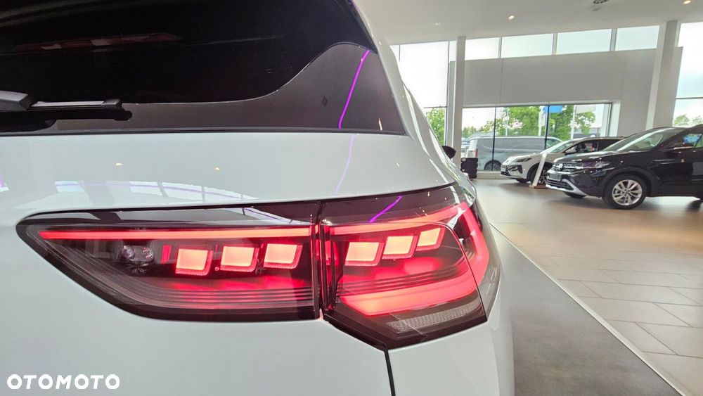 Volkswagen Golf - 11