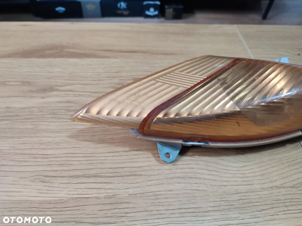 Kierunkowskaz lewy przód Suzuki Burgman 400 - 2