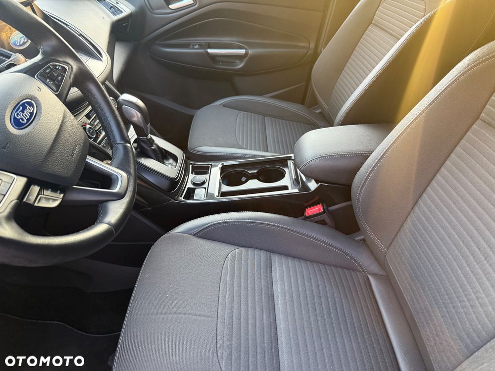 Ford Kuga 1.5 EcoBoost 4x4 Business Edition - 23