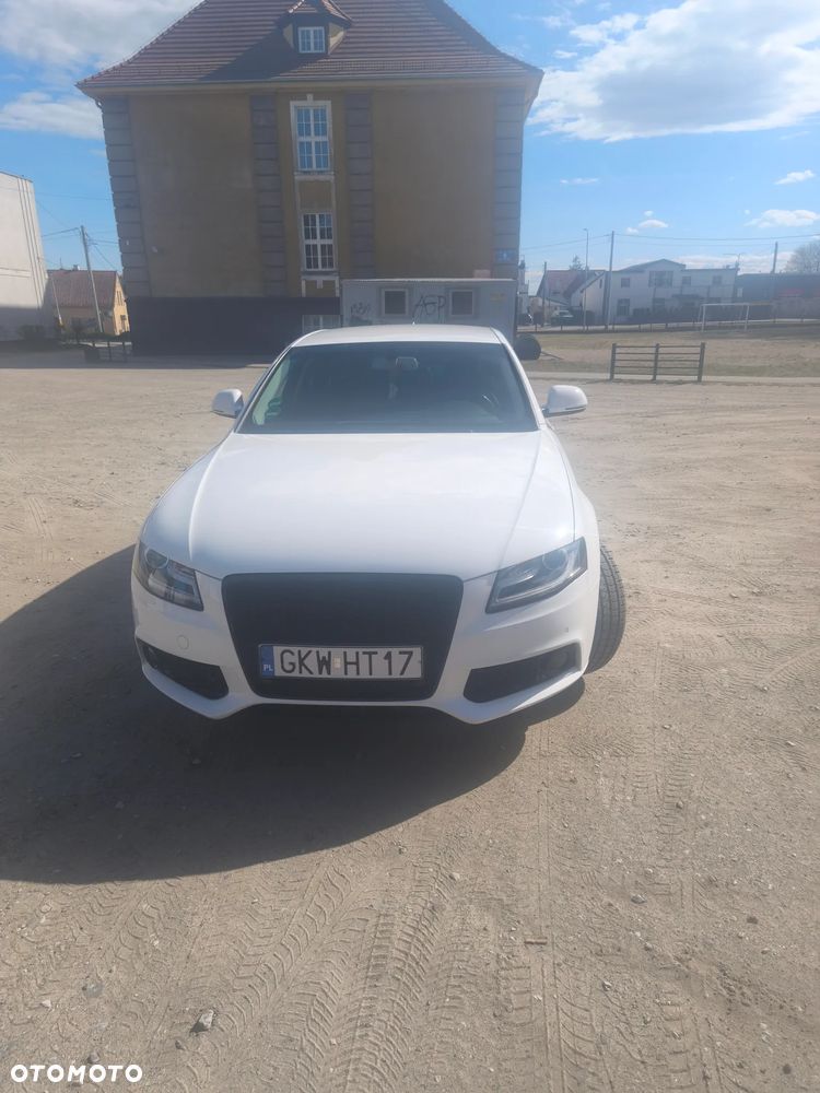 Audi A4 Limousine - 20