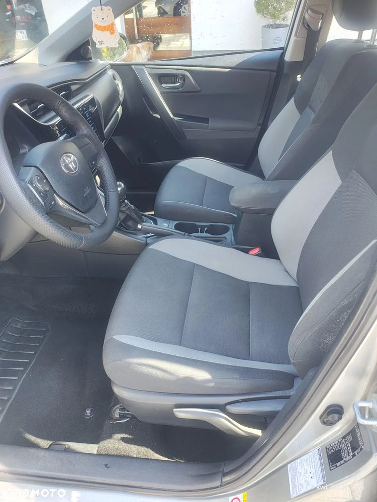 Toyota Auris 1.33 VVT-i Active - 13