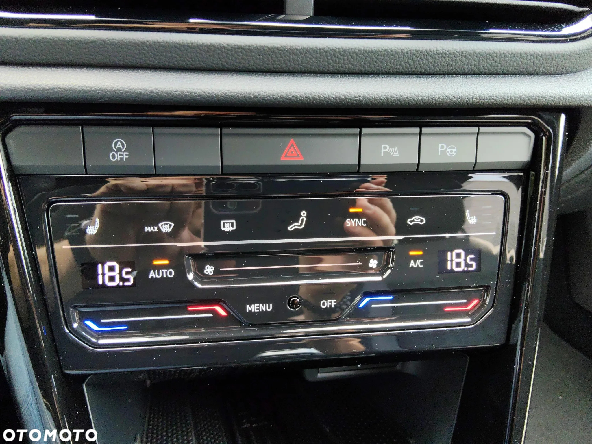 Volkswagen T-Roc 1.5 TSI R-Line Plus DSG - 28