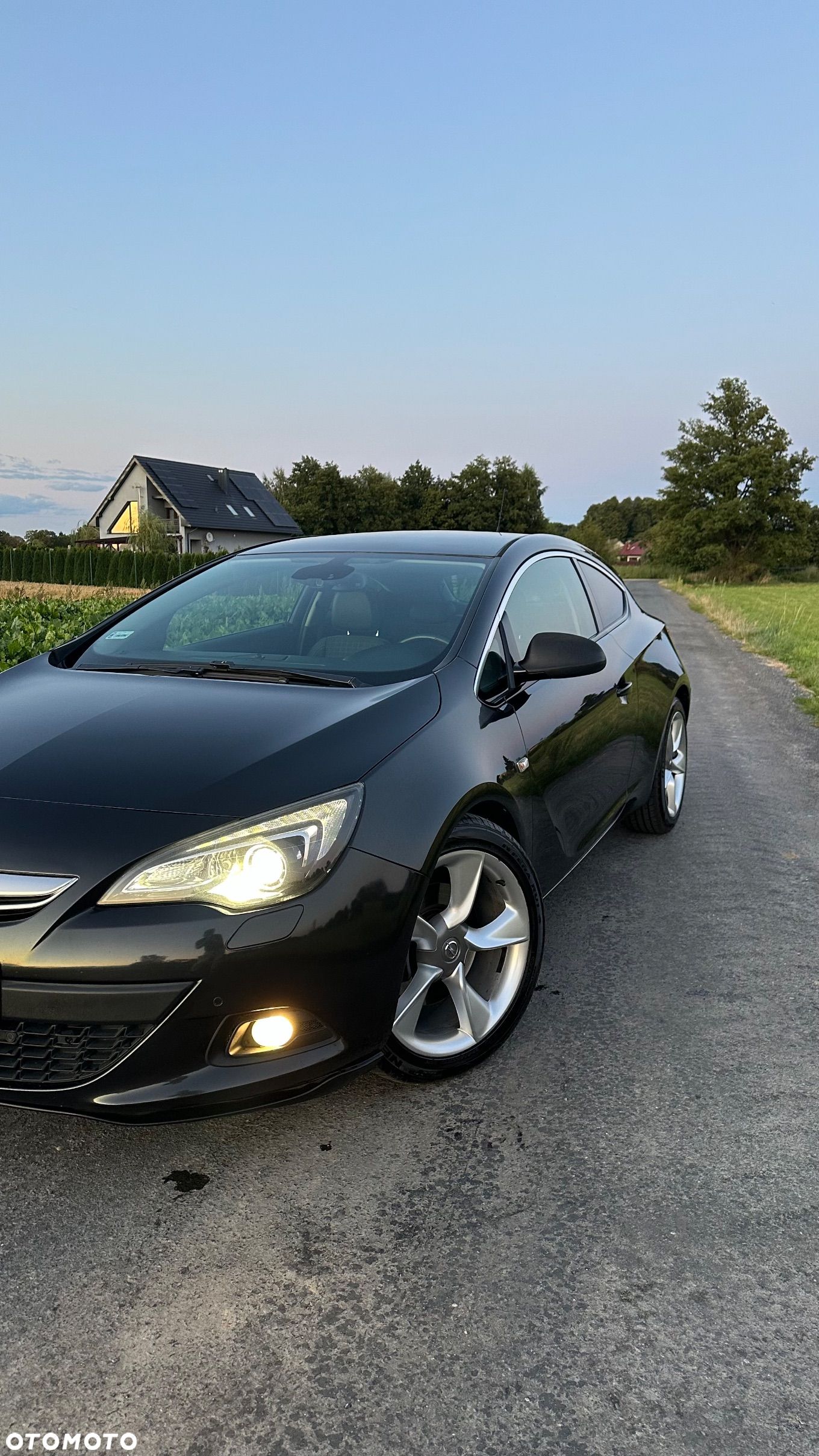 Opel Astra GTC 2.0 CDTI ecoFLEX Start/Stop Edition - 1