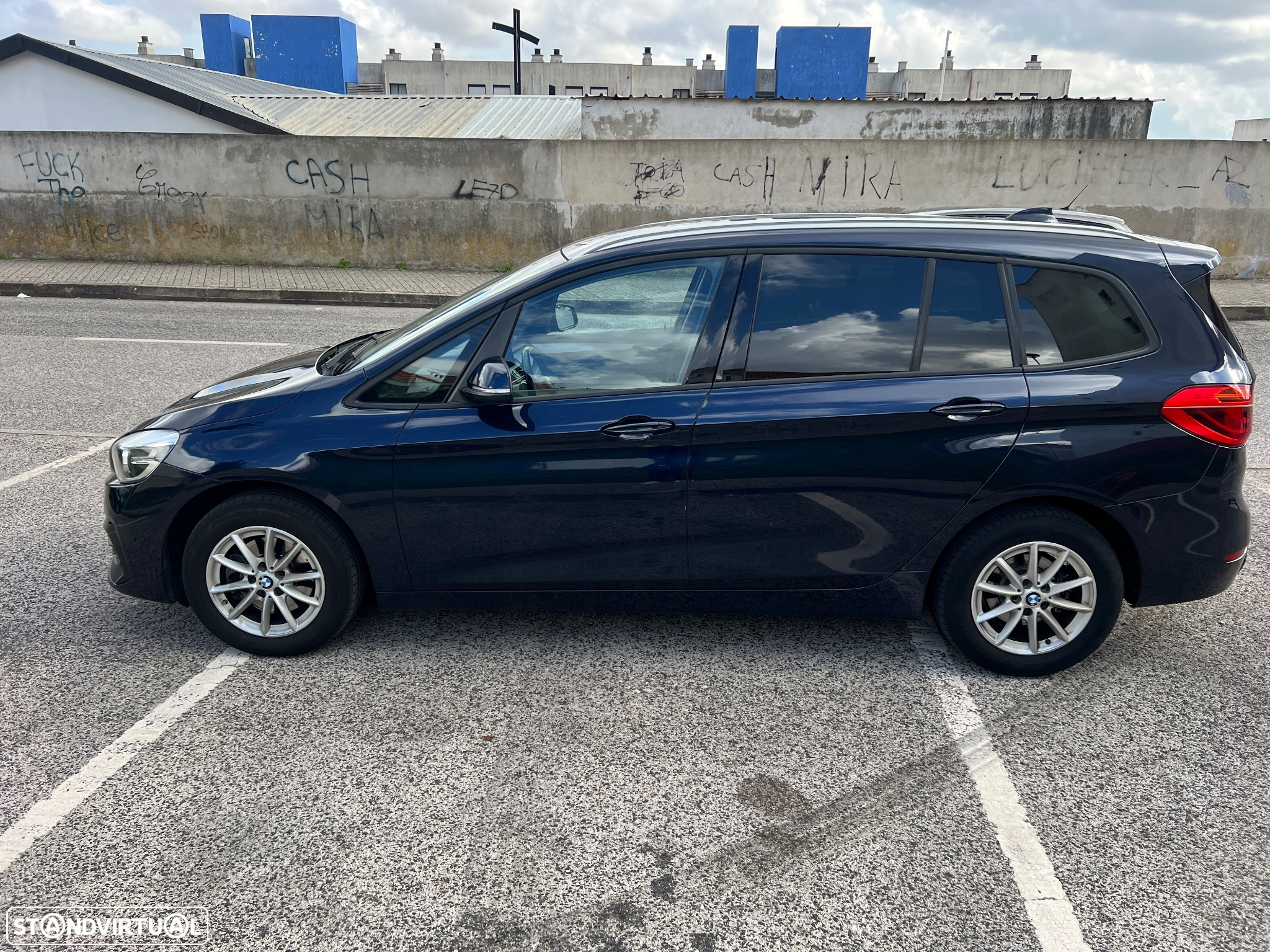 BMW 218 Gran Tourer i - 4