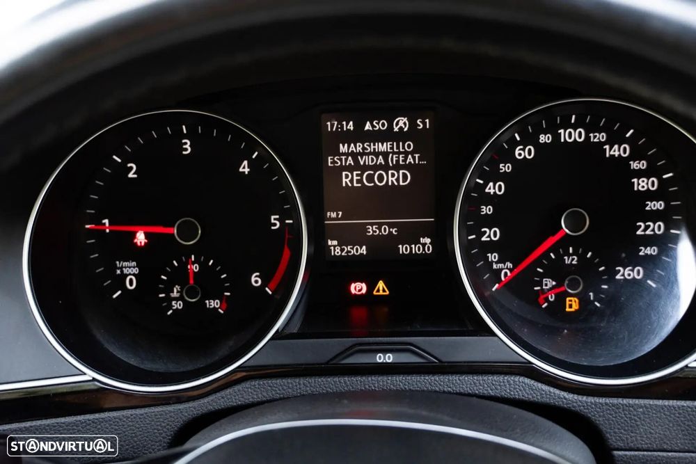 VW Passat Variant 1.6 TDI Confortline DSG - 13