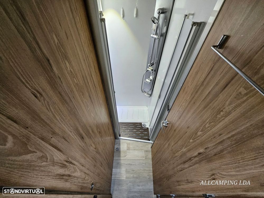 Bavaria Class I 740 CAMA CENTRAL/BASCULANTE - 32