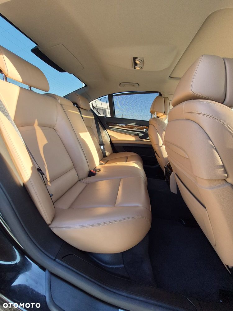 BMW Seria 7 730d xDrive - 14