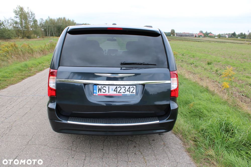 Chrysler Town & Country 3.6 Limited - 4