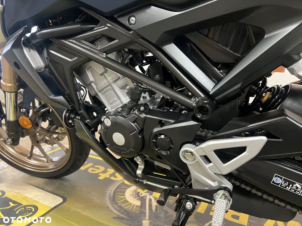 Honda CB - 31