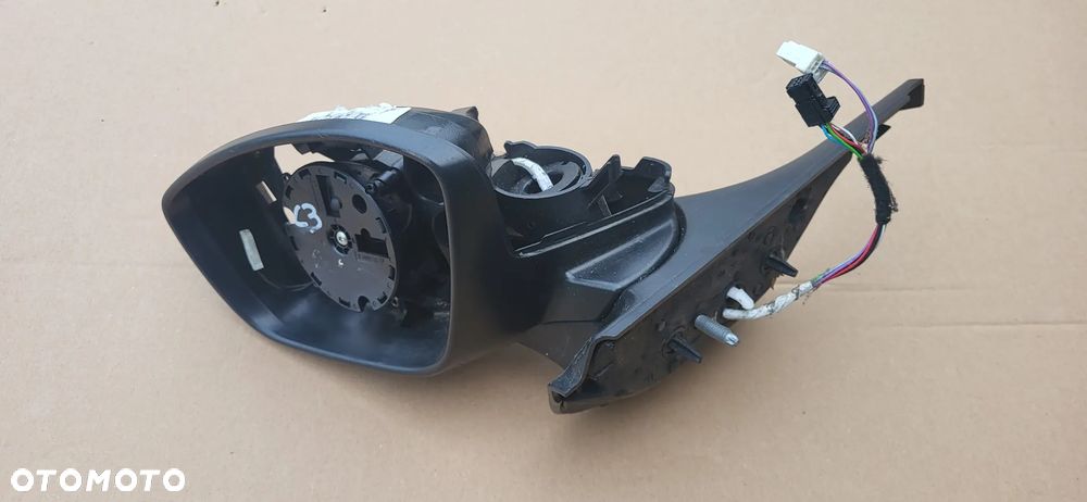 LUSTERKO LEWE CITROEN C3 III 8PIN - 2