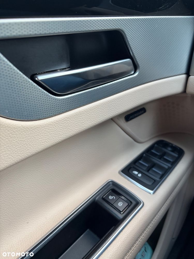 Jaguar XF 2.0 i4D Prestige - 18