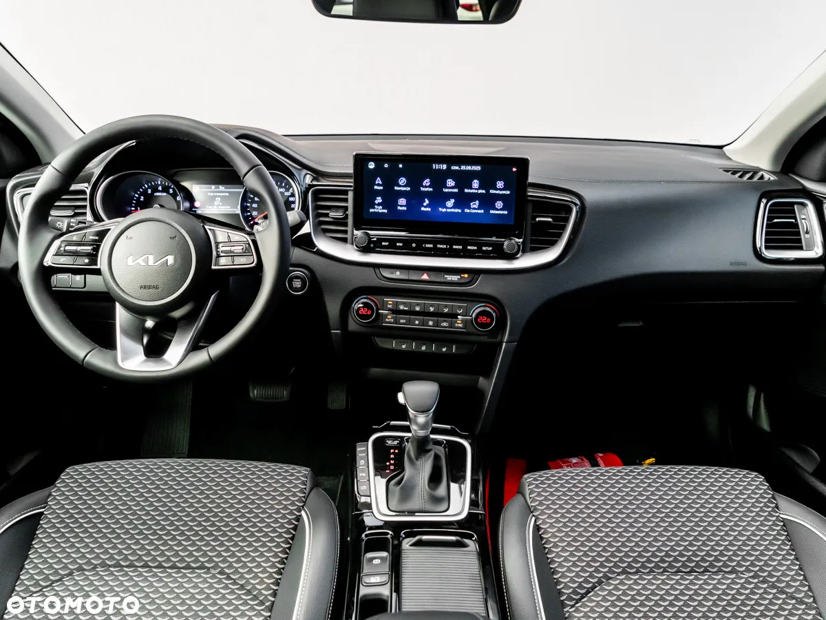 Kia Ceed 1.5 T-GDI Tribute DCT - 31