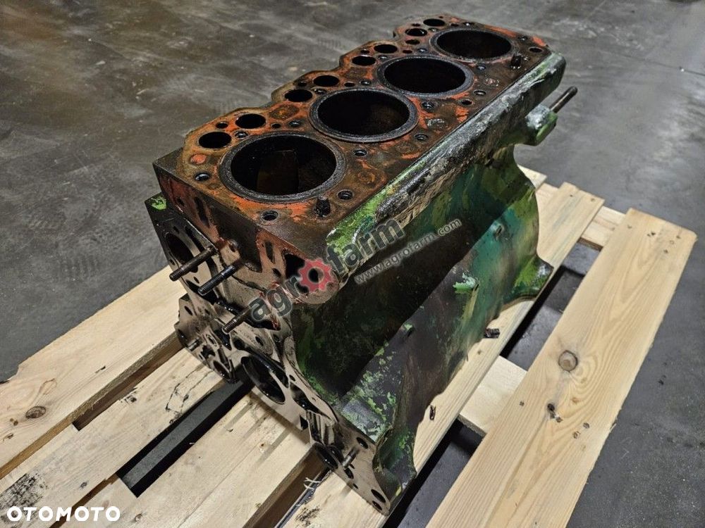 Blok silnika John Deere 2140, 2040, 2040S, 2250. - 3