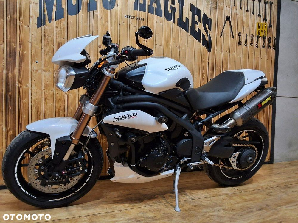Triumph Street Triple - 18