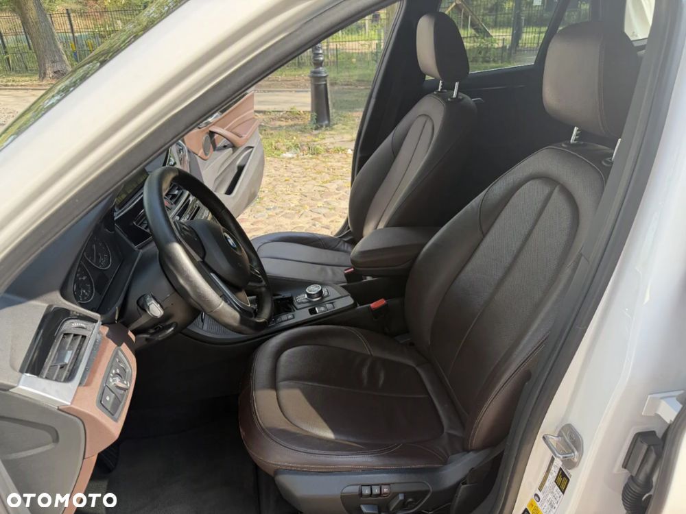 BMW X1 xDrive28i xLine - 9