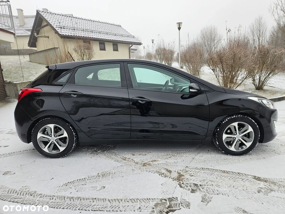 Hyundai i30 1.4 Fifa World Cup Edition - 35