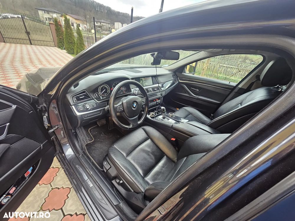BMW Seria 5 520d Aut. Luxury Line - 6