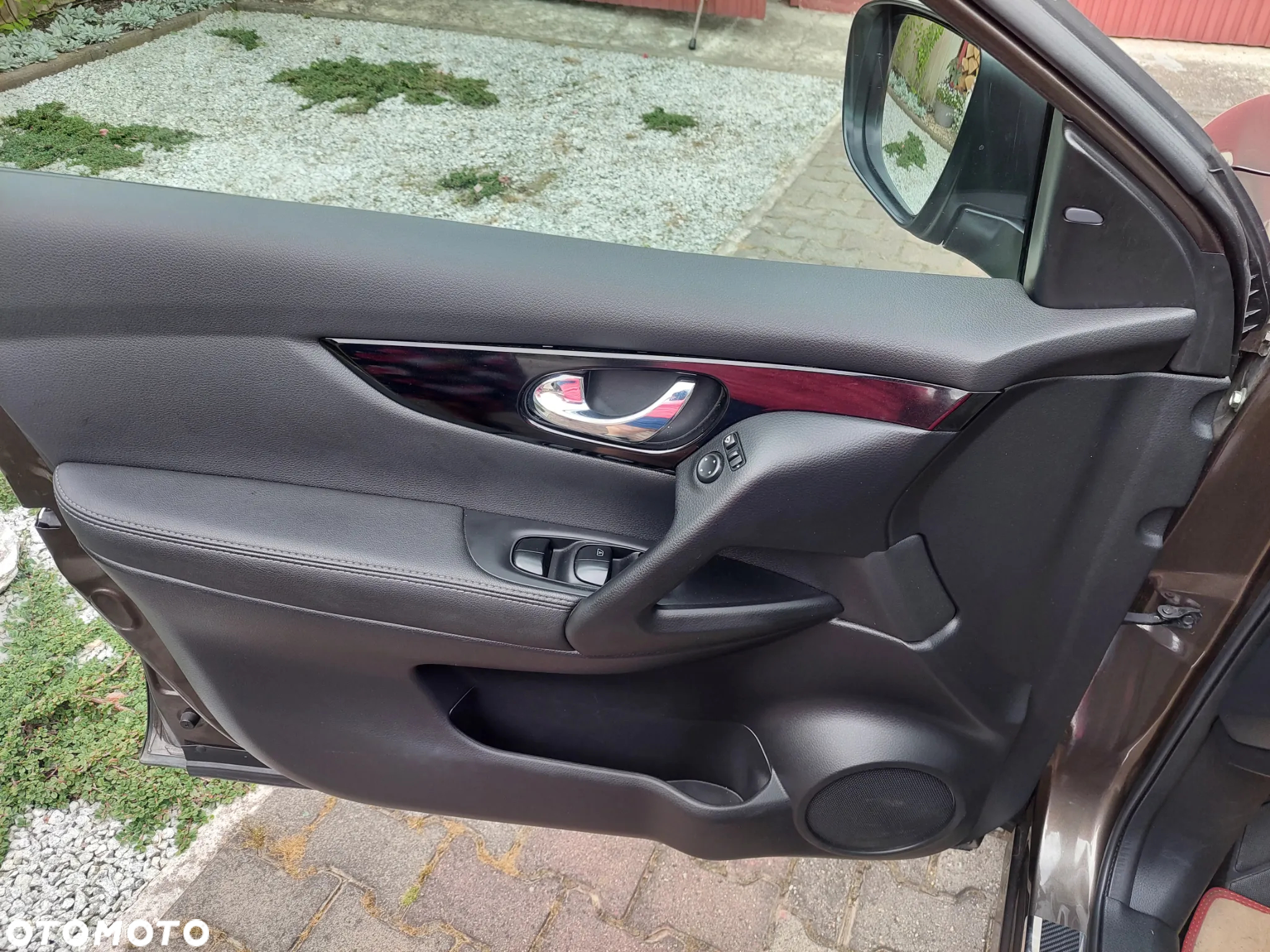Nissan Qashqai 1.6 DCi N-Connecta Xtronic - 12