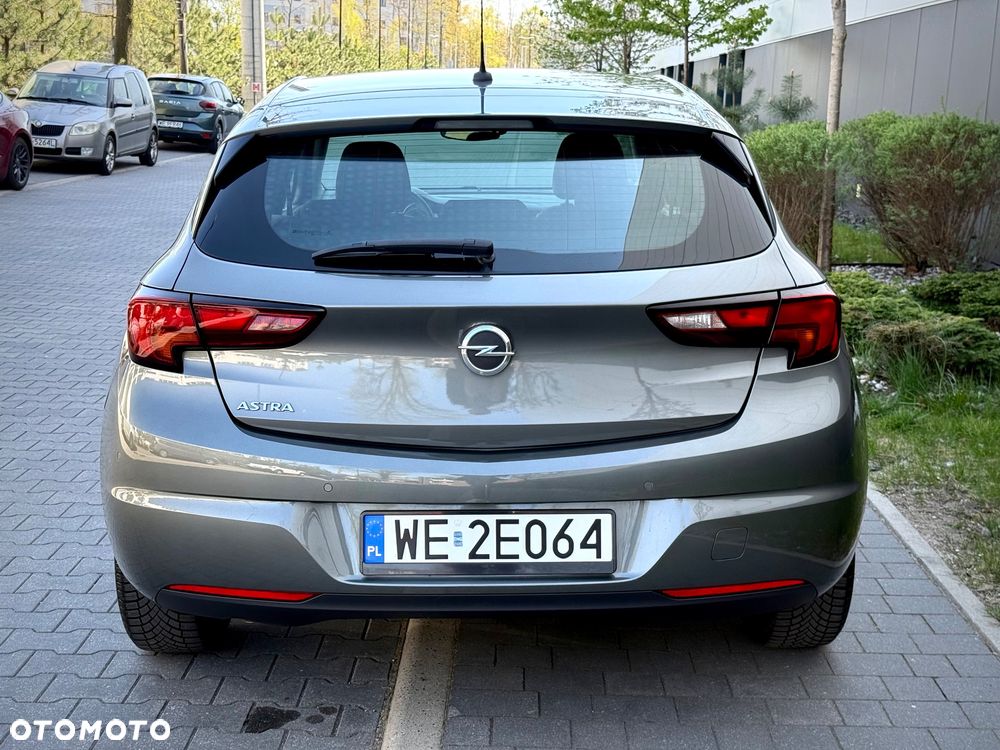 Opel Astra 1.2 T Business Edition S&S - 8