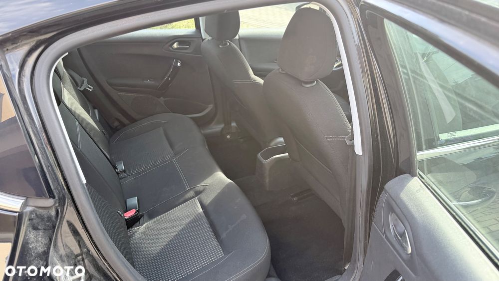 Peugeot 208 82 VTI Allure - 17