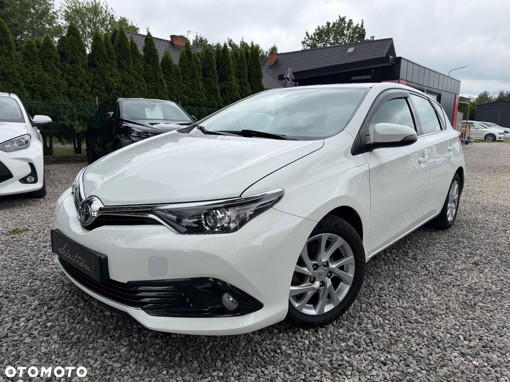 Toyota Auris Hybrid 135 Premium - 1