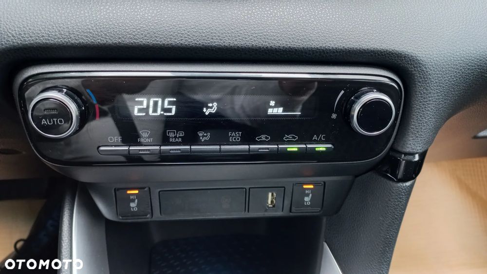 Toyota Yaris Hybrid 1.5 Comfort - 35