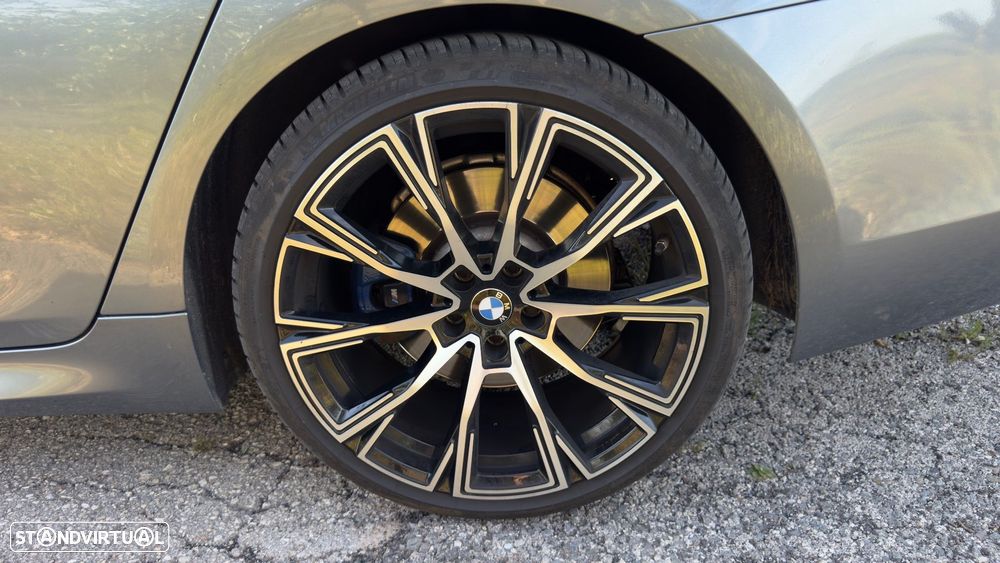 BMW 530 e iPerformance Pack M - 25