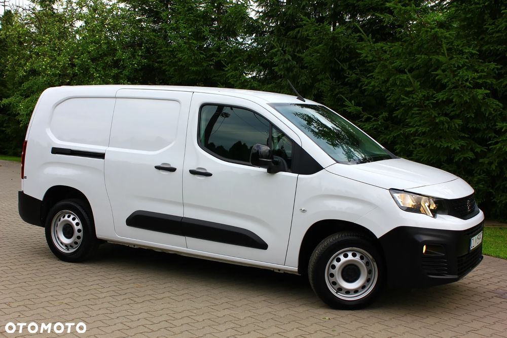 Peugeot PARTNER 1.5HDI 130KM AUTOMAT 8 BIEGÓW LONG DŁUGI 3 OSOBOWY PERFEKT AUTO NAVIGACJA KAMERY,ASYSTENTY,VF23% - 4